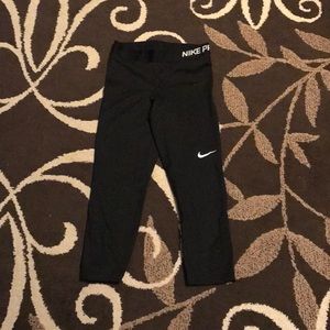 Nike workout capris